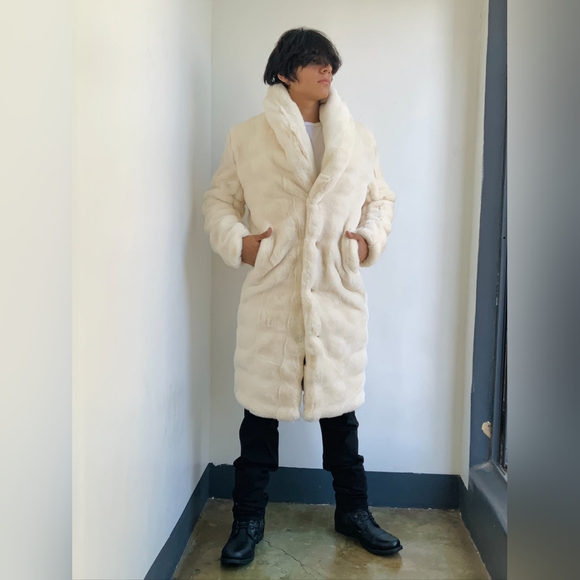 Men's Manzini Ivory Faux Fur Overcoat NWT - Picture 3 of 7